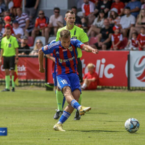 Pilka nozna. Betclic II liga. Pogon Grodzisk Mazowiecki - Polonia Bytom. 20.07.2024