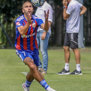 Pilka nozna. Betclic II liga. Pogon Grodzisk Mazowiecki - Polonia Bytom. 20.07.2024