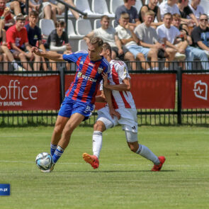 Pilka nozna. Betclic II liga. Pogon Grodzisk Mazowiecki - Polonia Bytom. 20.07.2024