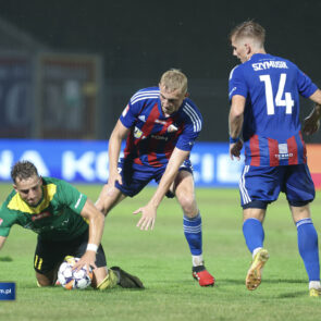 Pilka nozna. Betclic II liga. GKS Jastrzebie - Polonia Bytom. 17.08.2024