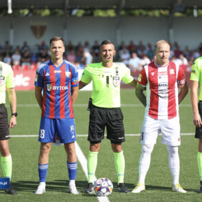 Pilka nozna. Betclic II liga. Polonia Bytom - Resovia Rzeszow. 24.08.2024