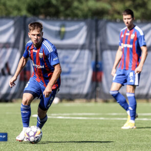 Pilka nozna. Betclic II liga. Polonia Bytom - LKS II Lodz. 21.09.2024