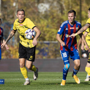 Pilka nozna. Betclic II liga. Wieczysta Krakow - Polonia Bytom. 23.10.2024