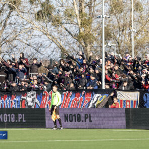 Pilka nozna. Betclic II liga. Polonia Bytom - Pogon Grodzisk Mazowiecki. 16.11.2024