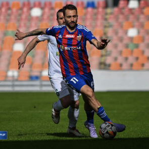 Pilka nozna. Betclic II liga. Rekord Bielsko-Biala - Polonia Bytom. 08.03.2025