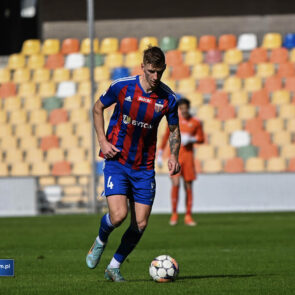 Pilka nozna. Betclic II liga. Rekord Bielsko-Biala - Polonia Bytom. 08.03.2025