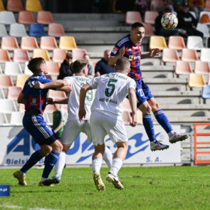 Pilka nozna. Betclic II liga. Rekord Bielsko-Biala - Polonia Bytom. 08.03.2025