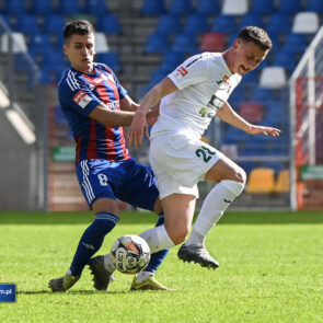 Pilka nozna. Betclic II liga. Rekord Bielsko-Biala - Polonia Bytom. 08.03.2025