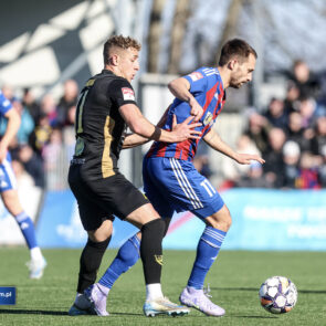 Pilka nozna. Betclic II liga. Polonia Bytom - GKS Jastrzebie. 16.03.2025