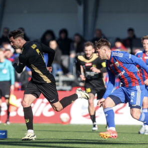 Pilka nozna. Betclic II liga. Polonia Bytom - GKS Jastrzebie. 16.03.2025