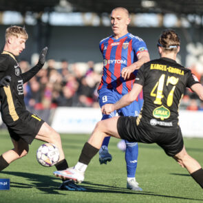 Pilka nozna. Betclic II liga. Polonia Bytom - GKS Jastrzebie. 16.03.2025