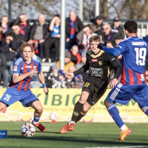 Pilka nozna. Betclic II liga. Polonia Bytom - GKS Jastrzebie. 16.03.2025