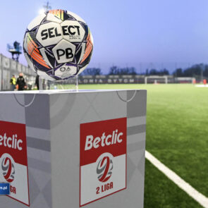 Pilka nozna. Betclic II liga. Polonia Bytom - Skra Czestochowa. 12.04.2025