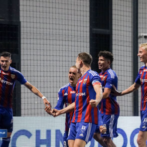Pilka nozna. Betclic II liga. Polonia Bytom - Wieczysta Krakow. 11.05.2025