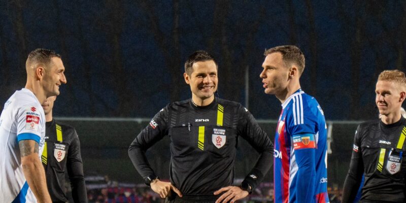 Piotr Idzik rozjemcą meczu w Legnicy. Po raz czwarty w tym sezonie